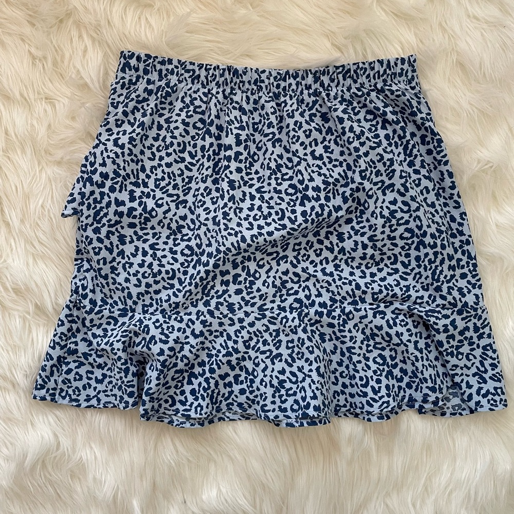 Originality Leopard Print White and Navy Blue three ruffled skirt Size Medium